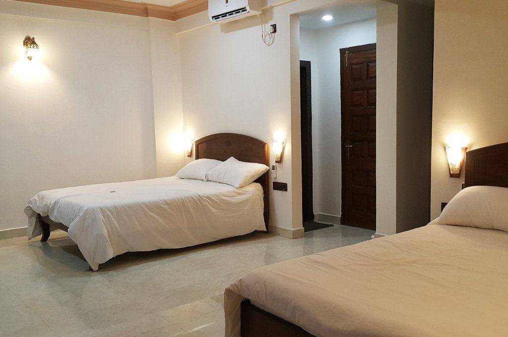 Deluxe Family Room