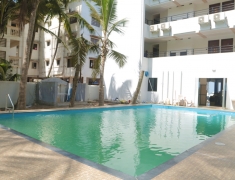 Murud Marina hotel simming pool